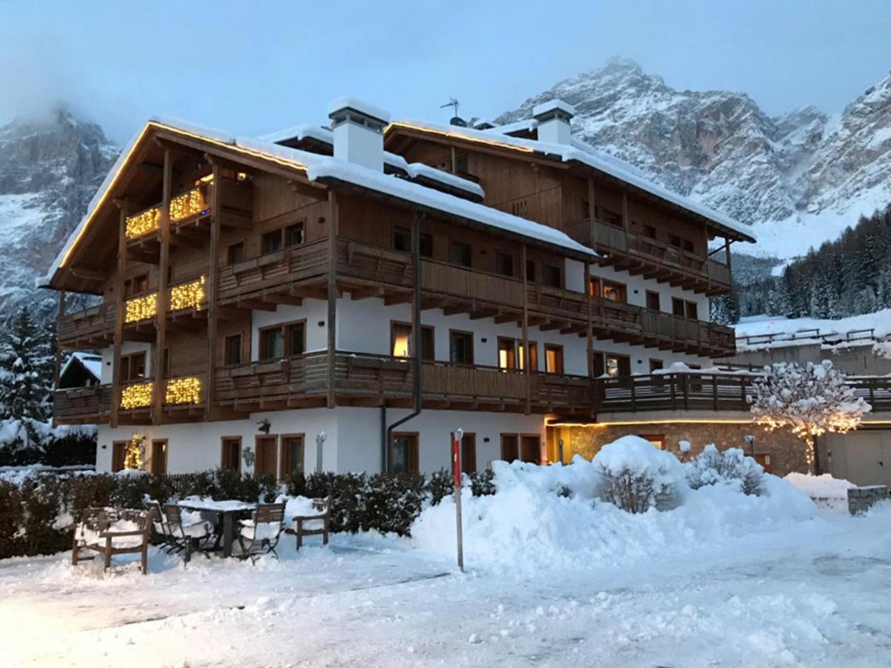 Aparthotel Ca' Del Sole San Vito di Cadore Exterior foto
